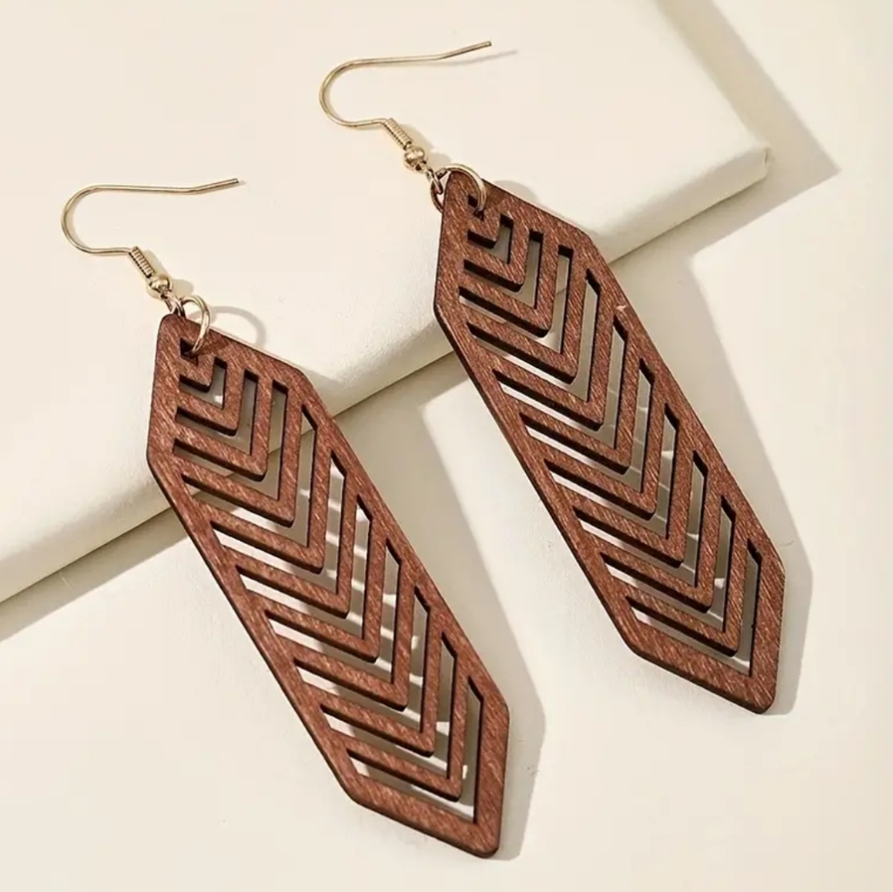 3 /$25 ✨New✨ Wooden Earrings - Picture 2 of 4